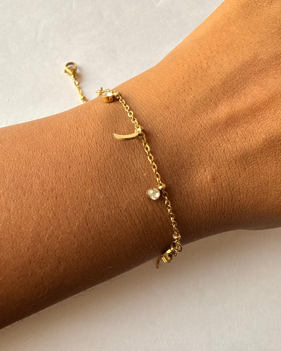 Wrap Me Super Charms Bracelet Gold